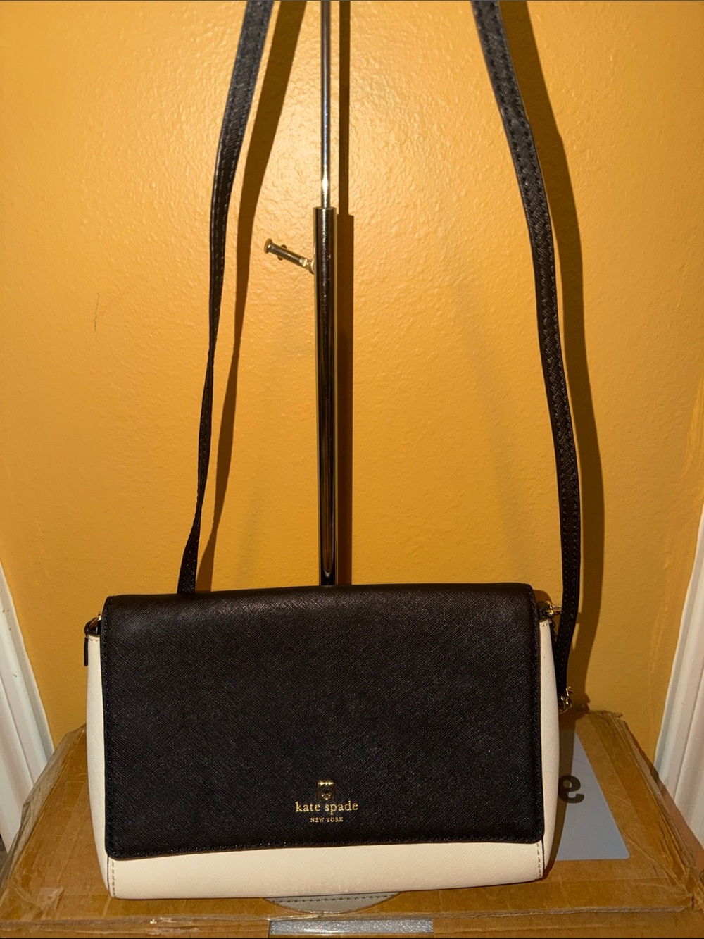 kate spade Black and Cream Crossbody Shoulder Bag